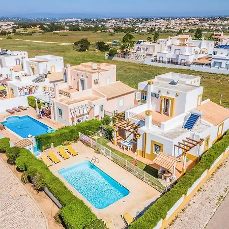 Ninos Villa